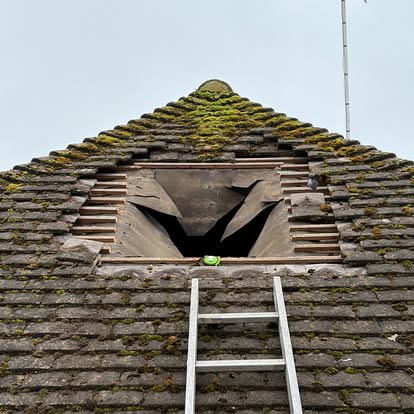 A modern flat roof installation on an extension.